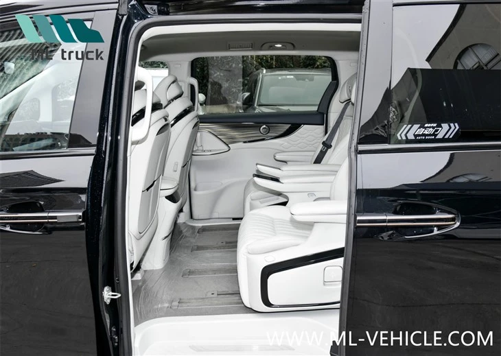 2024 DongFeng Forthing U-Tour V9 PHEV MPV