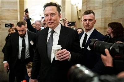 Musk thảo luận về việc xây dựng nhà máy sản xuất pin ở Nam Phi với Tổng thống