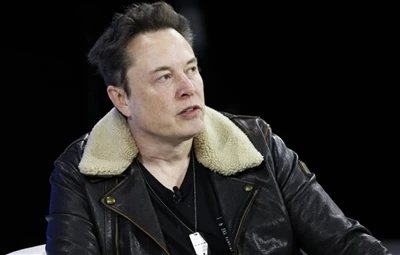 Musk ứng phó với thách thức lớn nhất đối với FSD ở Trung Quốc: Làn đường xe buýt